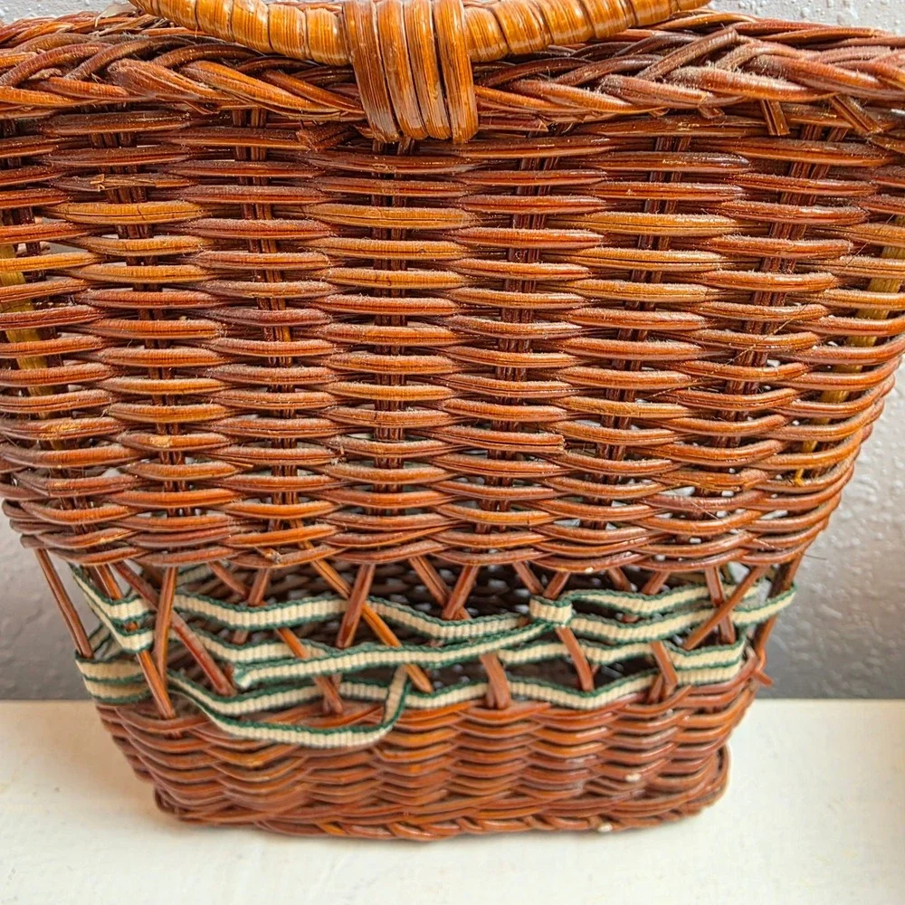 Small Basket Pair Green Bow Ribbon Wall Hanging & Tan Fabric Lined Rectangle